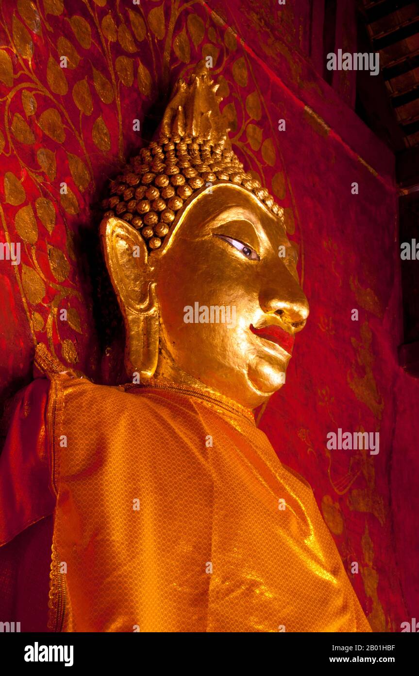 Thailand: Buddha in the viharn, Wat Lai Hin, Lampang Province.  Wat Lai Hin Kaew Chang Yuan (Temple of the Standing Elephant with the Stone Shoulder) was originally constructed in 1683. Stock Photo