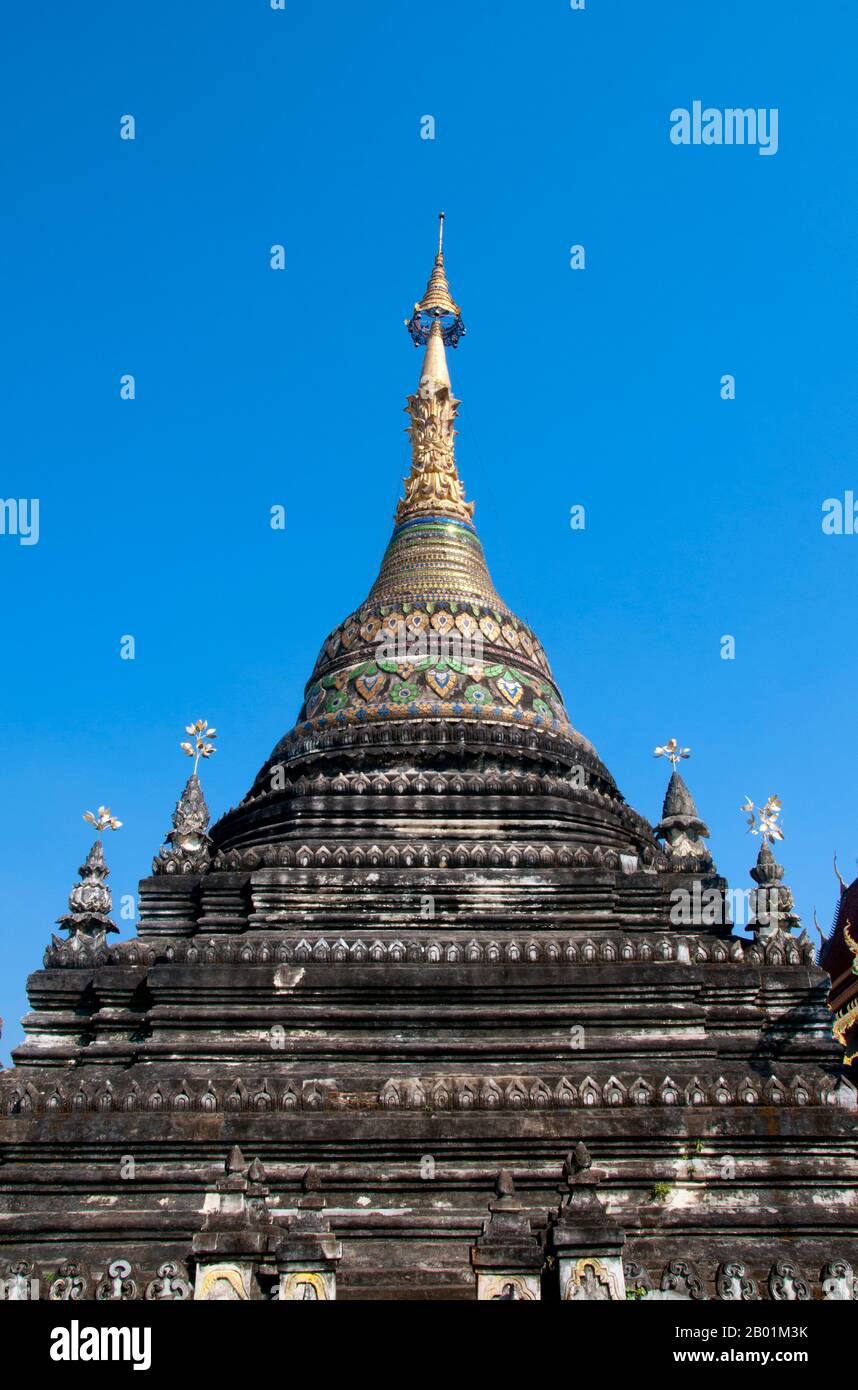 Chetawan temple hi-res stock photography and images - Alamy