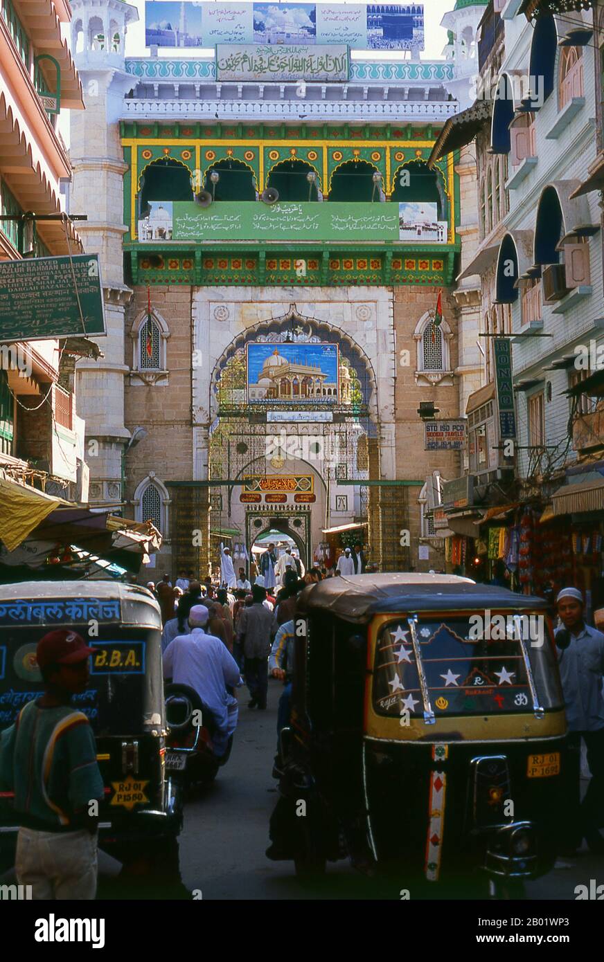India: The Nizam Gate leading to the Dargah Sharif of Sufi saint Moinuddin Chishti, Ajmer, Rajasthan.  The Nizam Gate was built in 1915 by the Nizam of Hyderabad and leads to the Sufi shrine of Moinuddin Chishti.  Ajmer (Sanskrit: Ajayameru) was founded in the late 7th century CE by Dushyant Chauhan. The Chauhan dynasty ruled Ajmer in spite of repeated invasions by Turkic marauders from Central Asia across the north of India. Ajmer was conquered by Muhammad of Ghor, founder of the Delhi Sultanate, in 1193. However, the Chauhan rulers were allowed autonomy upon the payment of a heavy tribute. Stock Photo