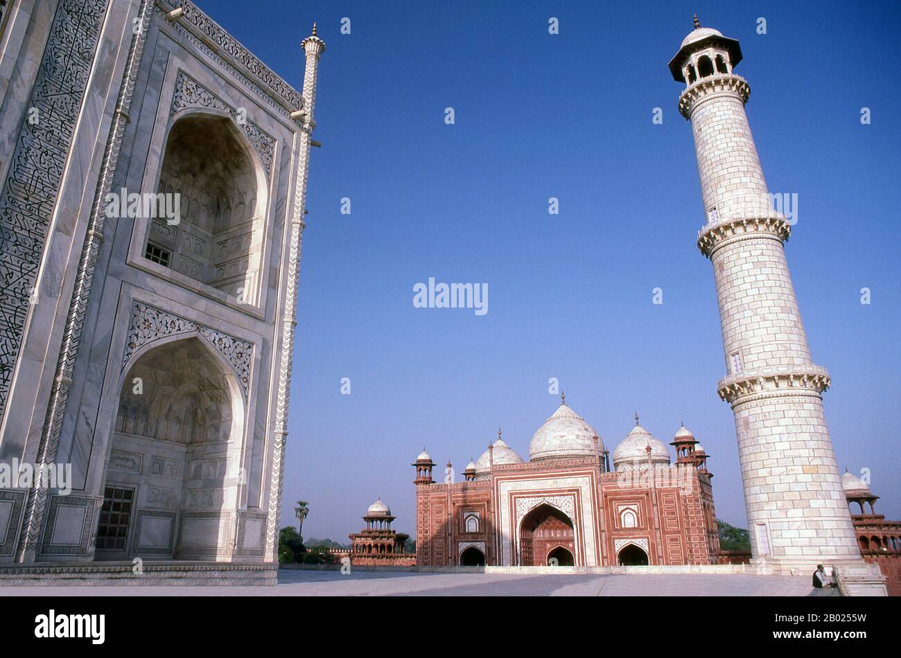 平山郁夫、Tha Taj Mahal Seen from Agra Taj Mahal, Agra: Interesting facts, stories and circumstances