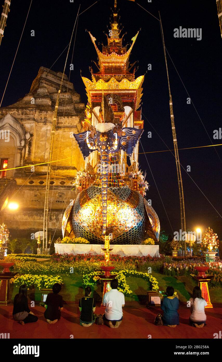 Wat Chedi Luang translates literally from the Thai as ‘Monastery of the Great Stupa’. Construction of the temple began at the end of the 14th century when the Lan Na Kingdom was in its prime. King Saen Muang Ma (1385-1401) intended it as the site of a great reliquary to enshrine the ashes of his father, King Ku Na (1355-85). Today it is the the site of the Lak Muang or City Pillar. The annual Inthakin ceremony occurs within the confines of the temple.  Chiang Mai (meaning 'new city'), sometimes written as 'Chiengmai or 'Chiangmai', is the largest and most culturally significant city in norther Stock Photo