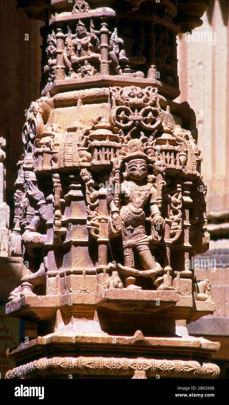 Carved Stone Pillar From The Punjab - 19thC Carved Stone Pillar From The Punjab - 19thC