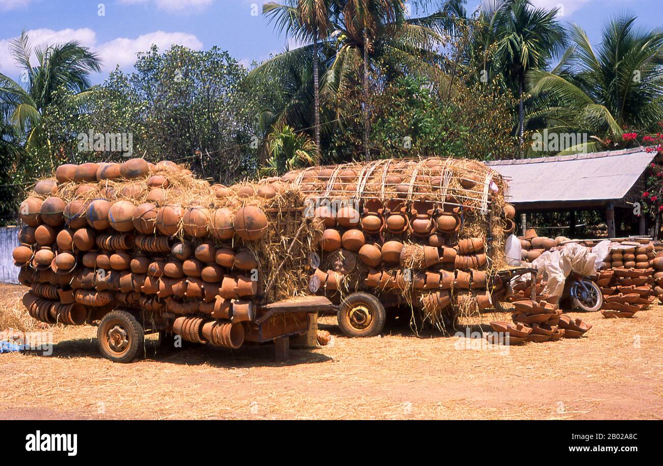 Kompong Chhnang (Port of Pottery) is an important river port on 