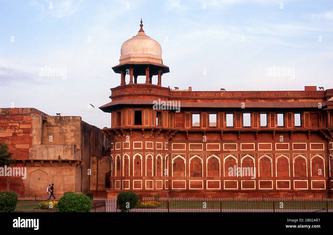 Agra Fort was originally a brick fort, held by the Hindu Sikarwar Rajputs. It was mentioned for the first time in 1080 CE when a Ghaznavide force captured it.  Sikandar Lodi (1488–1517) was the first Sultan of Delhi who shifted to Agra and lived in the fort. He governed the country from here and Agra assumed the importance of the second capital.  After the First Battle of Panipat in 1526, Mughals captured the fort. The victorious Babur stayed in the fort in the palace of Ibrahim and built a baoli (step well) in it.  The emperor Humayun was crowned here in 1530. Humayun was defeated at Bilgram Stock Photo