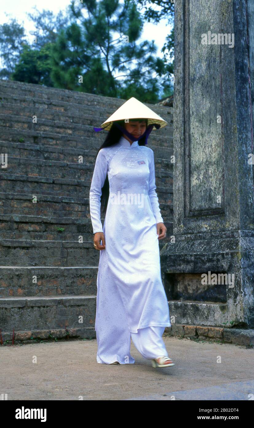 Old Fashion Festival Wedding Party Elegant Asian Ao dai Ow Yai