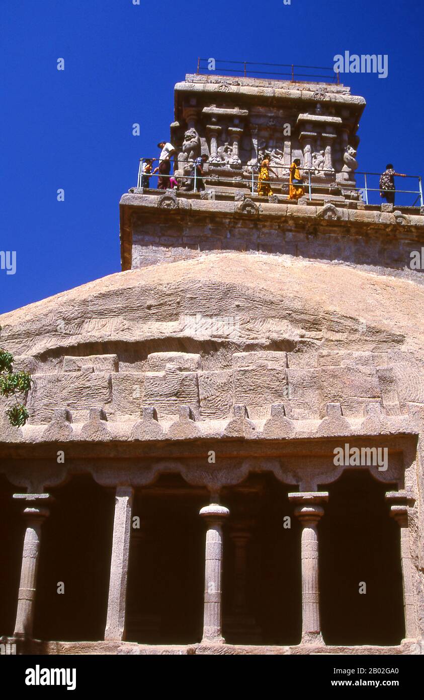 The Olakkannesvara Temple ('flame eye'; commonly Olakkanatha; also known as, 'the Old Lighthouse'), was built during the reign of the Pallava dynasty king Rajasimha in the 8th century CE.  The Mahishasuramardhini mandapa (Cave Temple; also known as Yampuri) is an example of Indian rock-cut architecture dating from the Pallava dynasty of the late 7th century CE.  Mahabalipuram, also known as Mamallapuram (Tamil: மாமல்லபுரம்) is an ancient historic town and was a bustling seaport from as early as the 1st century CE.  By the 7th Century it was the main port city of the South Indian Pallava dynast Stock Photo