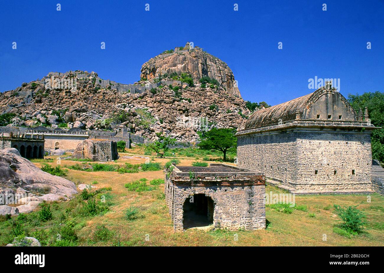 India: Gingee Fort, Tamil Nadu. Gingee Fort or Senji Fort in was originally the site of a small fort built by the Chola dynasty during the 9th century. The fort was modified by Kurumbar during the 13th century.  The fort as it stands today was built in the 15th and 16th centuries by the Nayak Dynasty. The fort passed variously to the Marathas under the leadership of Shivaji in 1677, the Bijapur sultans, the Moghuls, Carnatic Nawabs, the French and then the British in 1761. The fort is closely associated with Raja Tej Singh. Stock Photo