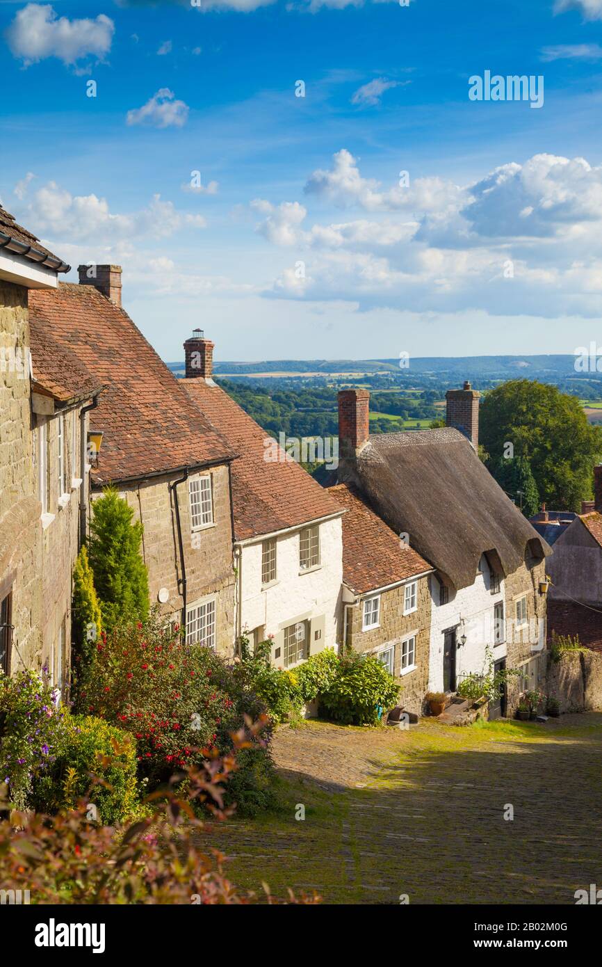Gold Hill, shaftesbury, Dorset, England Stock Photo Alamy