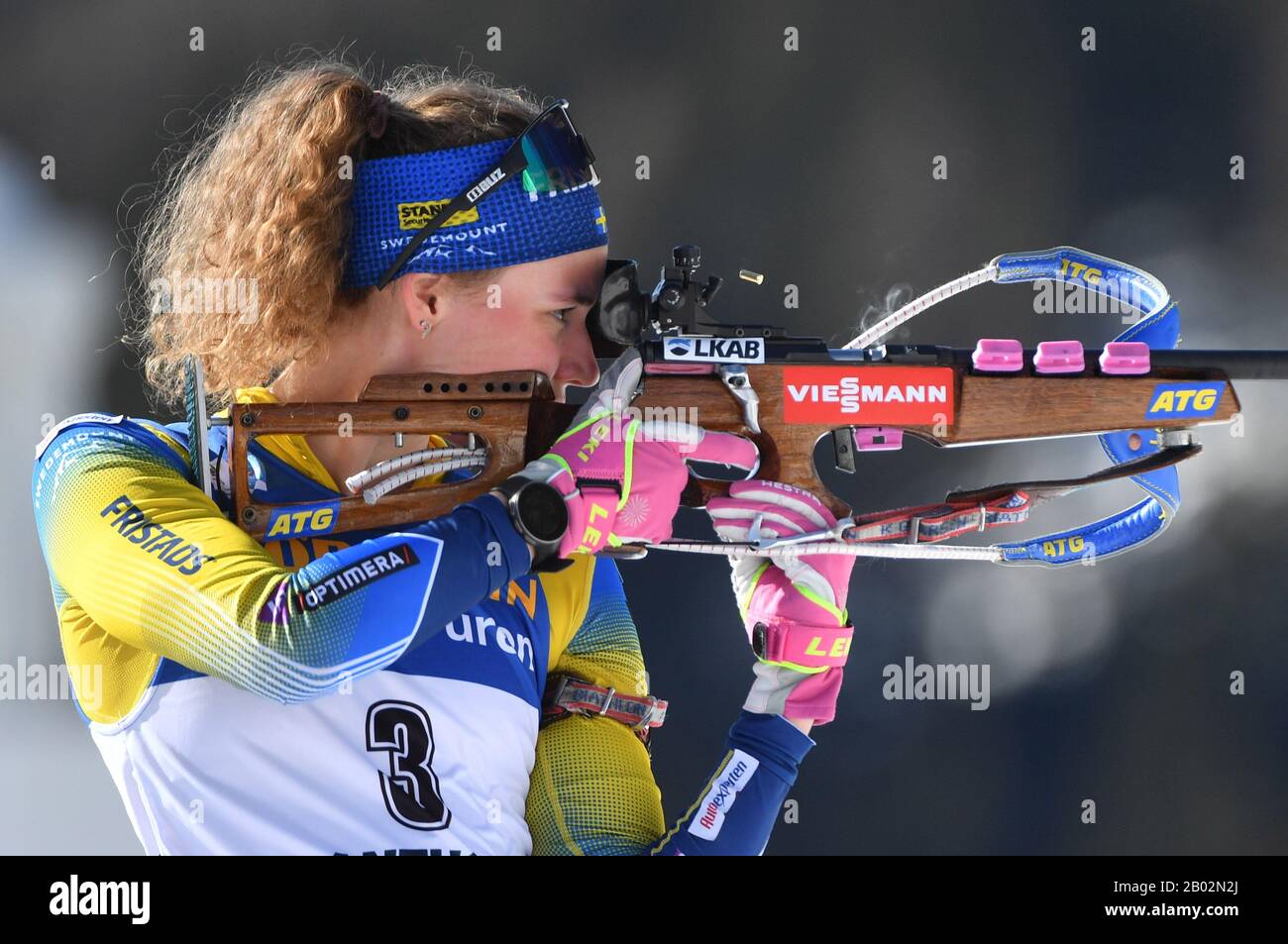 Antholz, Italy. 18th Aug, 2017. Biathlon: World Championship, 15 km singles, women. Hanna Öberg from Sweden shooting before the competition. Credit: Hendrik Schmidt/dpa/Alamy Live News Stock Photo