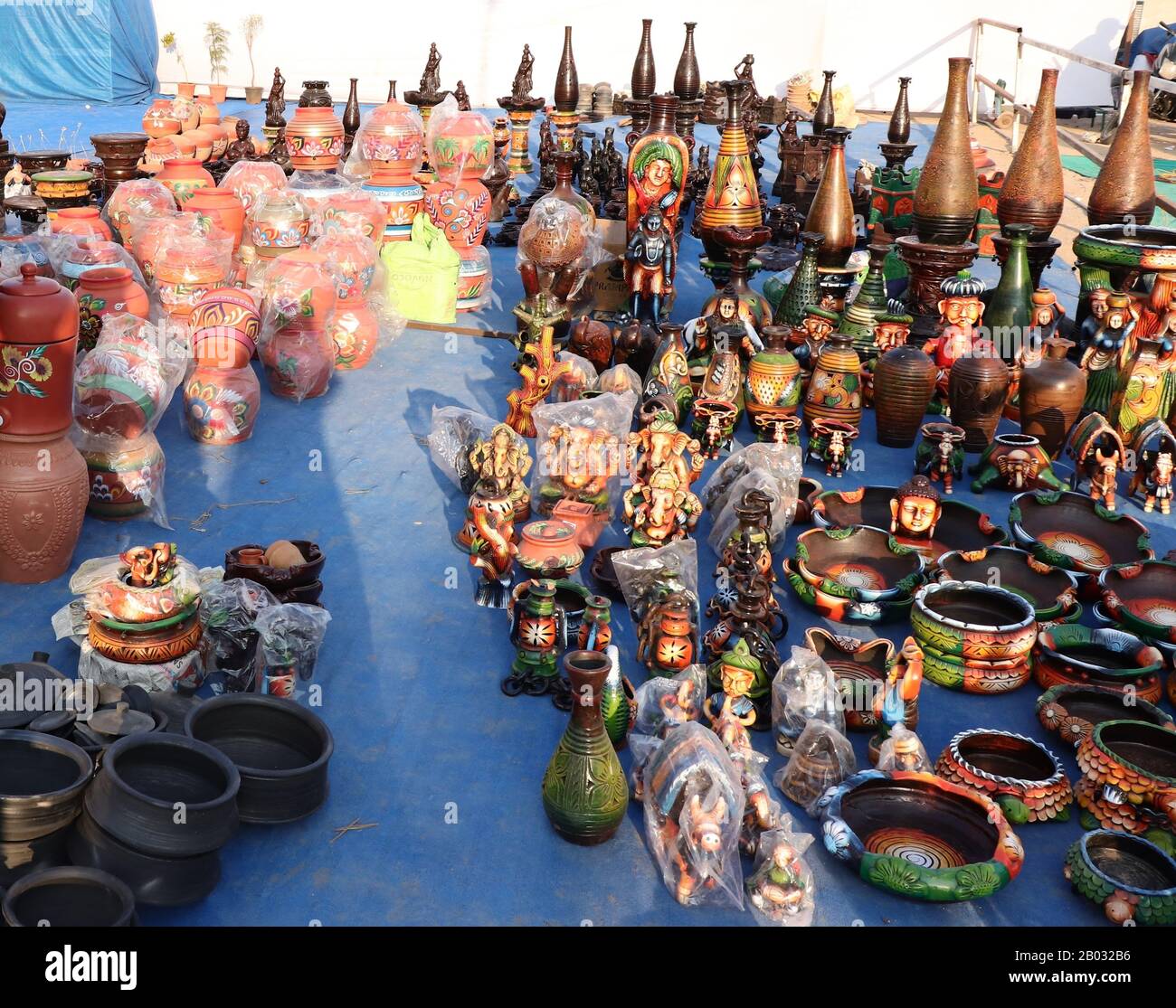 Indian terracotta figurines/decorative items for sale in the market