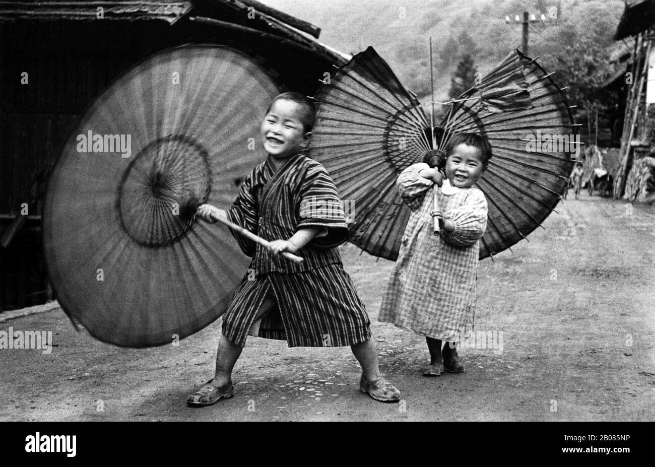 New Japanese Photography: Szarkowski, John; and Yamagishi