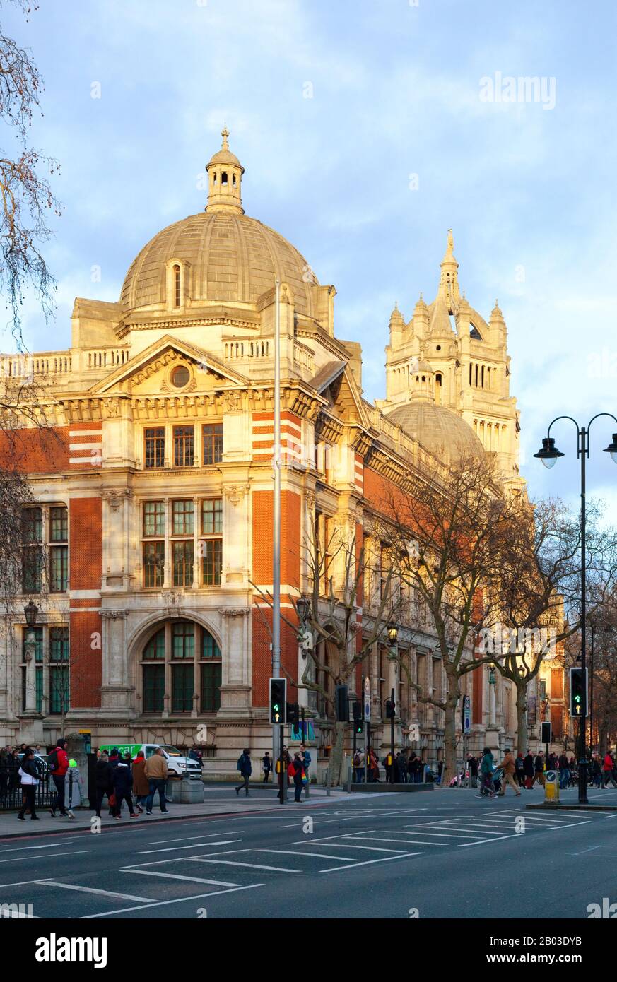 The Victoria and Albert Museum of Art and Design (The V&A ), Cromwell Road, London UK Stock Photo
