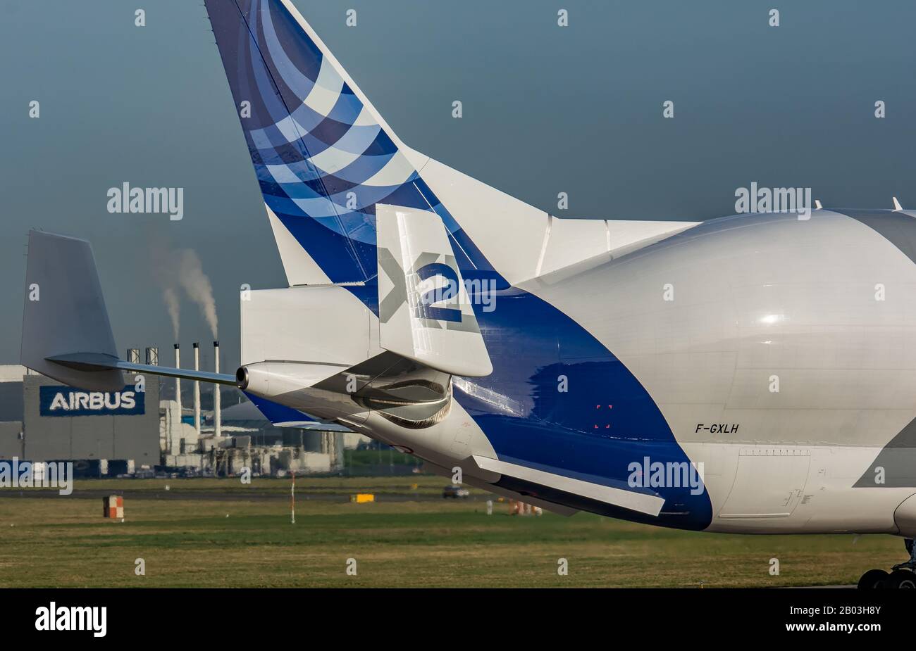 airbus-beluga-xl-landing-at-airbus-broughton-cheshire-stock-photo-alamy