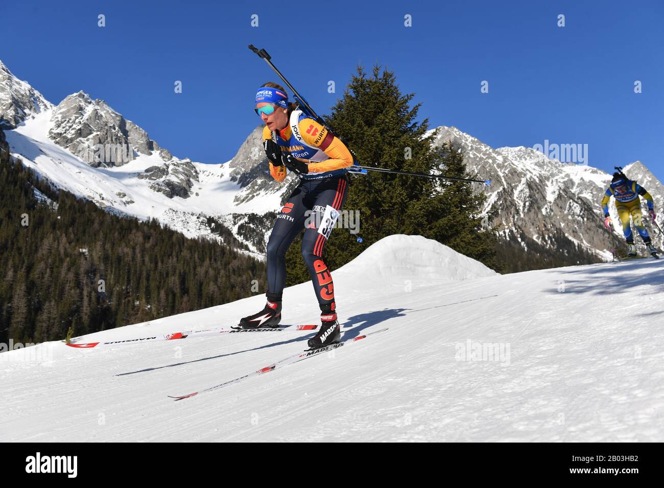 Antholz, Italy. 18th Aug, 2017. Biathlon: World Championship, 15 km singles, women. Vanessa Hinz from Germany in action on the track. Credit: Hendrik Schmidt/dpa/Alamy Live News Stock Photo