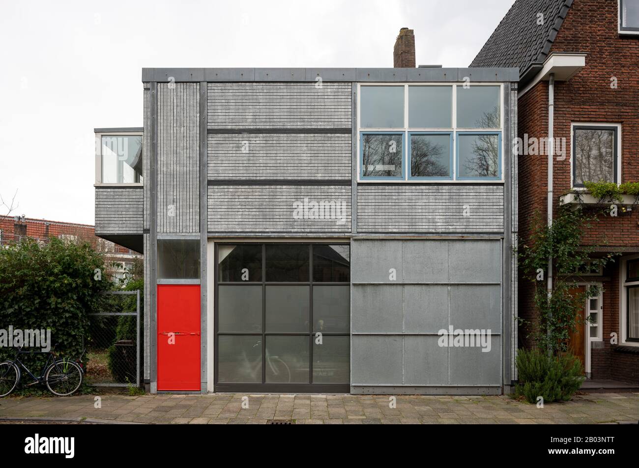 Utrecht, Garage mit Chauffeurswohnung, 1928 von Gerrit Rietveld erbaut