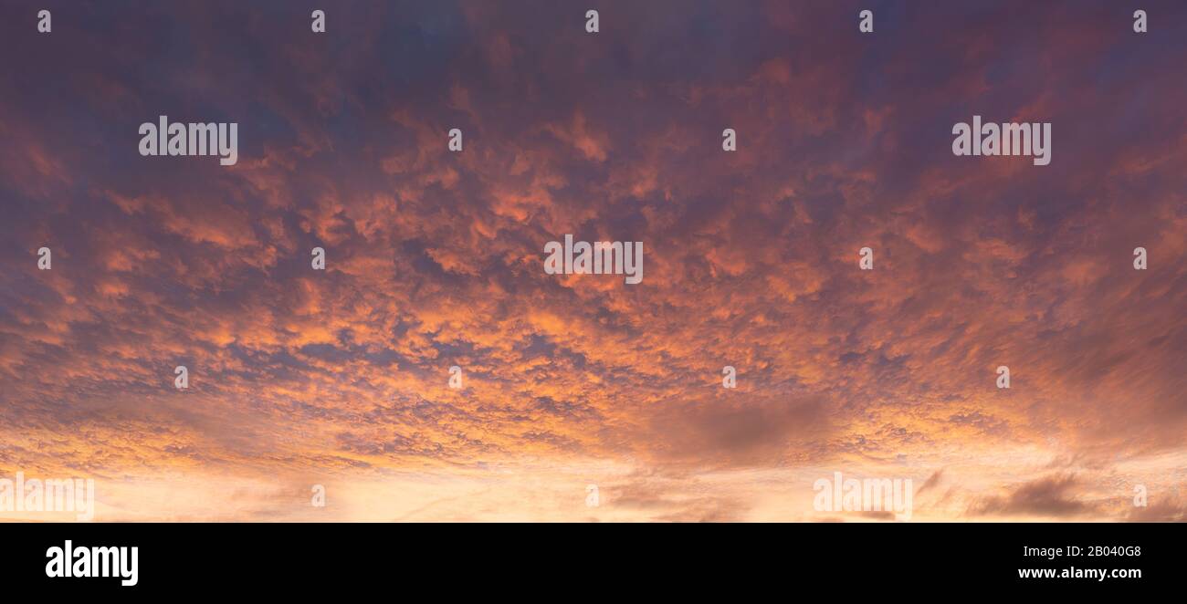 Dramatic sunset panorama hi-res stock photography and images - Alamy