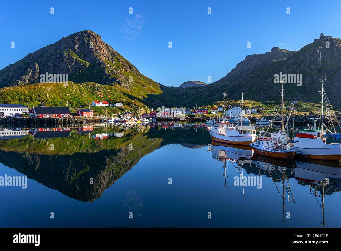 Stø bay, fishing village. Vesterålen archipelago,Norway,Langøya island ...