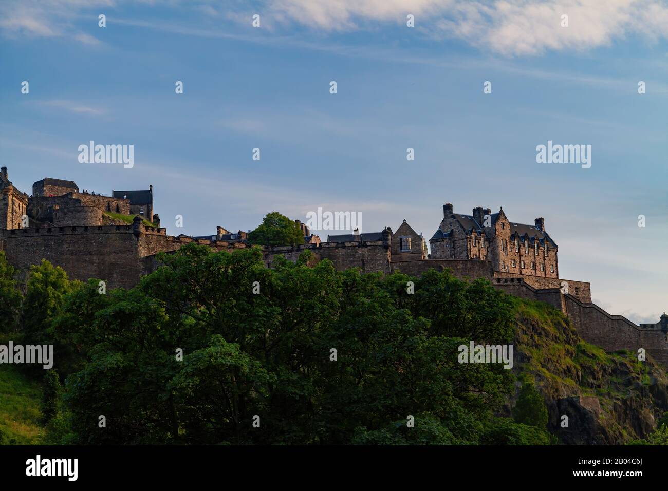 Afternoon sunny view of the Ediburgh Castle at Edinburgh, United ...