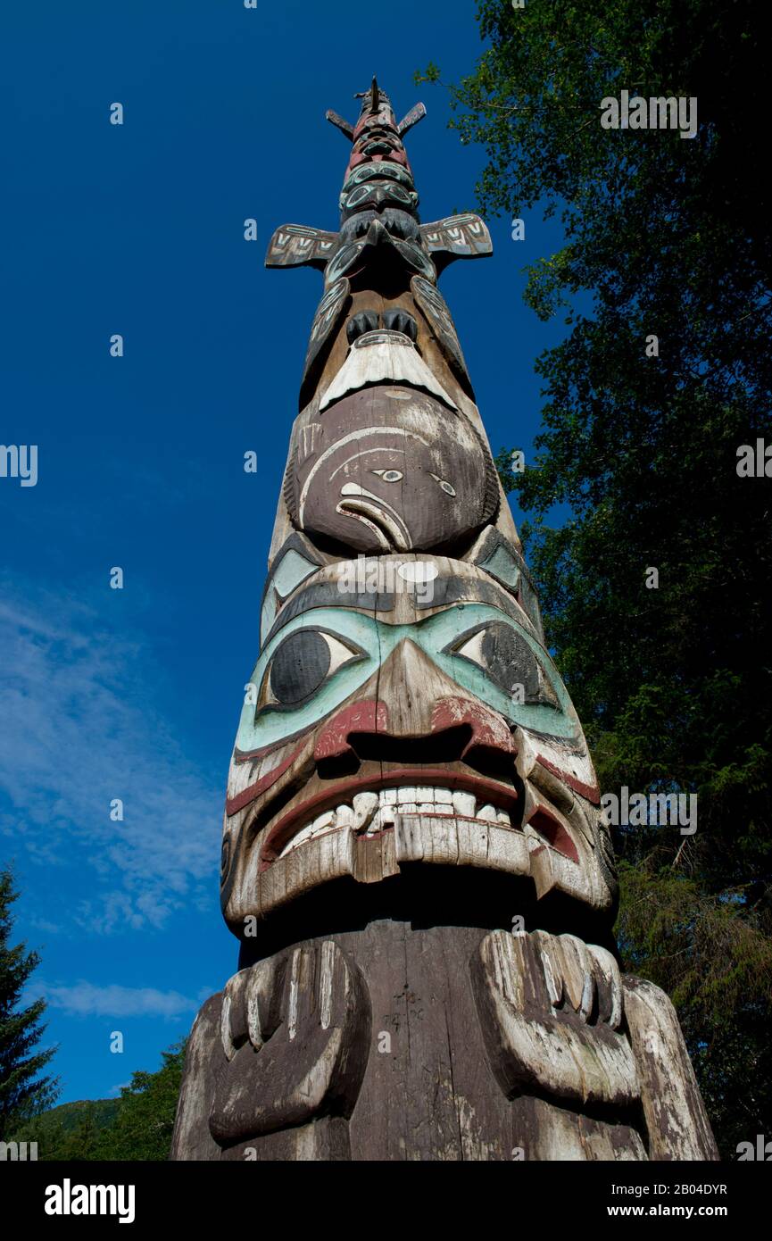 Tlingit totem pole (5 Pole on the Point) at the Totem Bight State