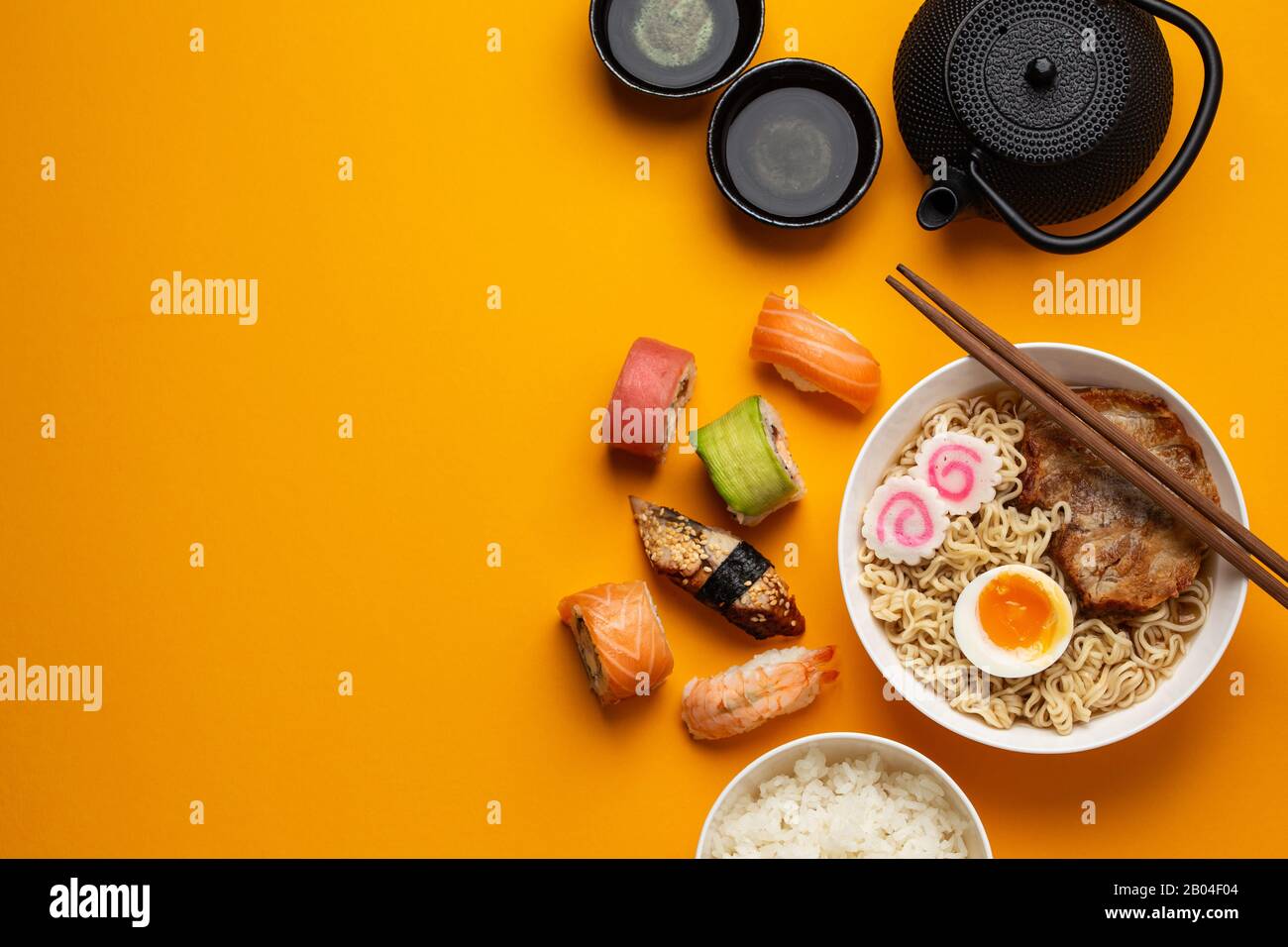 Japanese dishes set Stock Photo Alamy