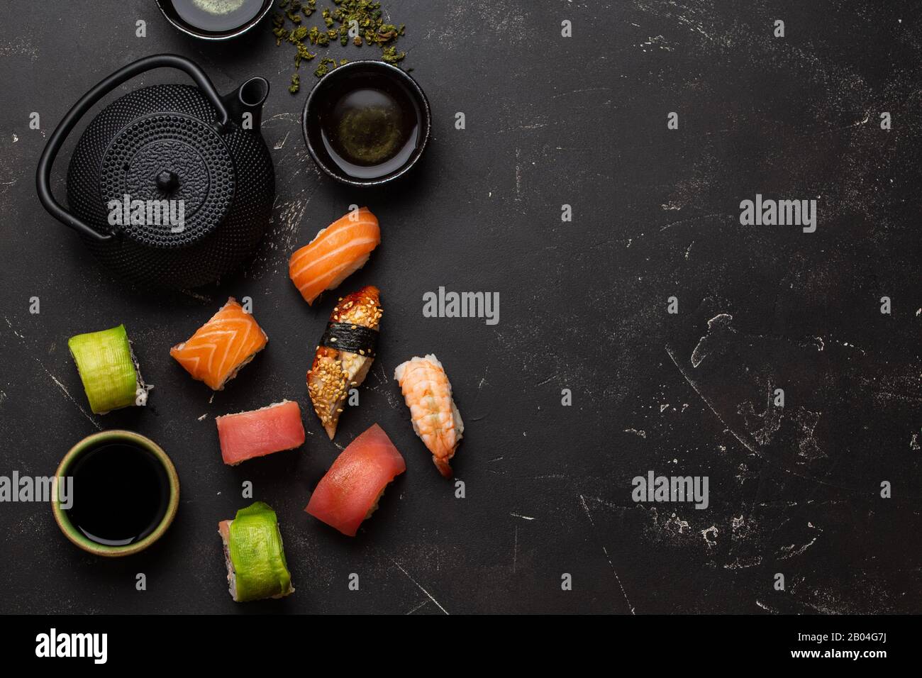 Japanese dishes set Stock Photo Alamy