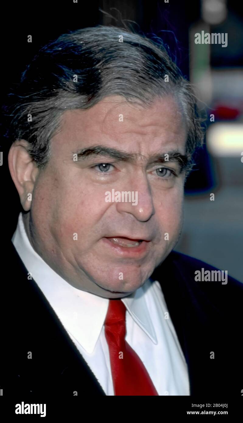 Washington, DC, USA. November 16, 1997.Samuel Richard 'Sandy' Berger was an American political consultant who served as the United States National Security Advisor for President Bill Clinton from March 14, 1997, until January 20, 2001. Before that he served as the Deputy National Security Advisor for the Clinton Administration from January 20, 1993, until March 14, 1997. Credit: Mark Reinstein/MediaPunch Stock Photo