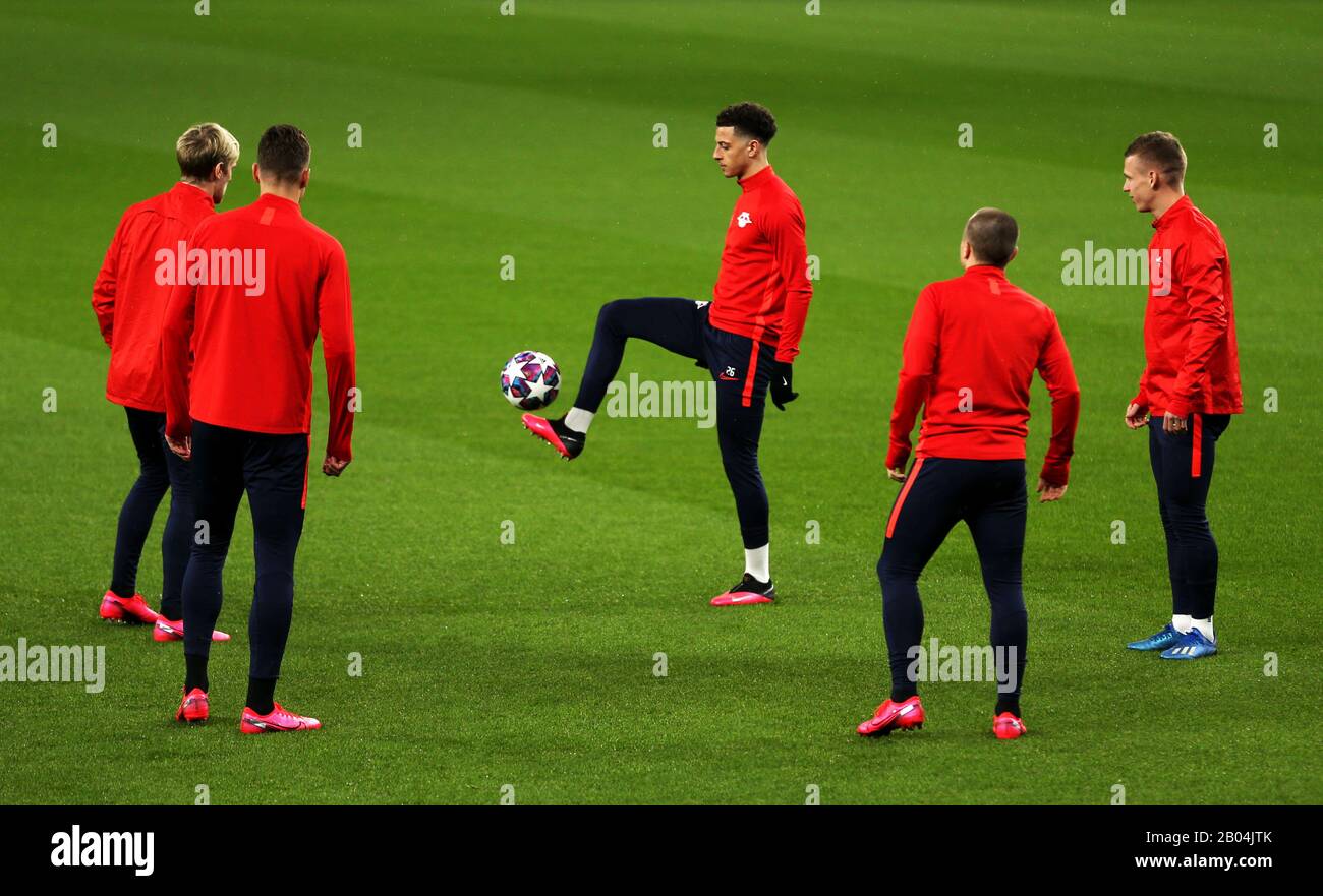 RB Leipzig's Ethan Ampadu (centre) during the training session at Tottenham Hotspur Stadium, London. Stock Photo