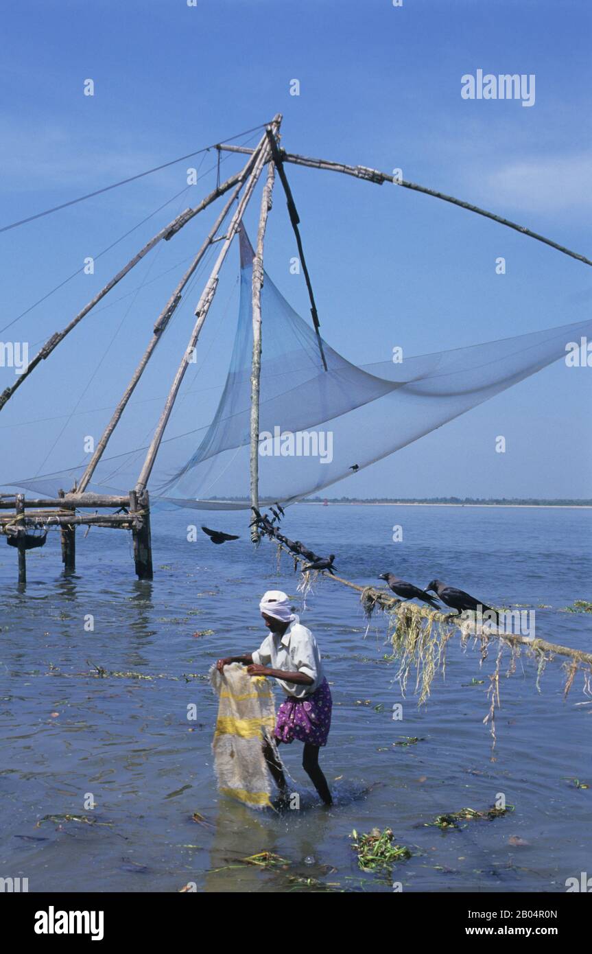 Huge nets hi-res stock photography and images - Alamy