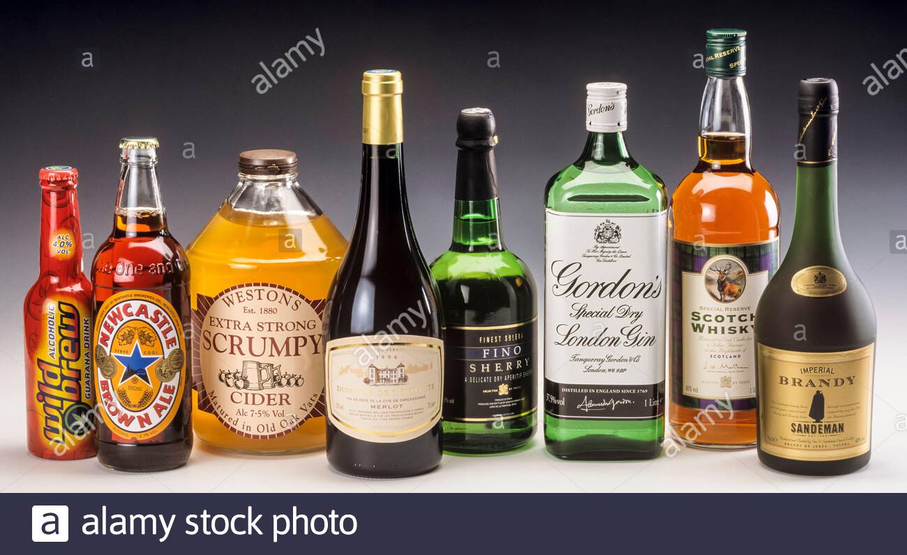 Bottles Of Alcopops Drinks Stock Photos & Bottles Of Alcopops Drinks