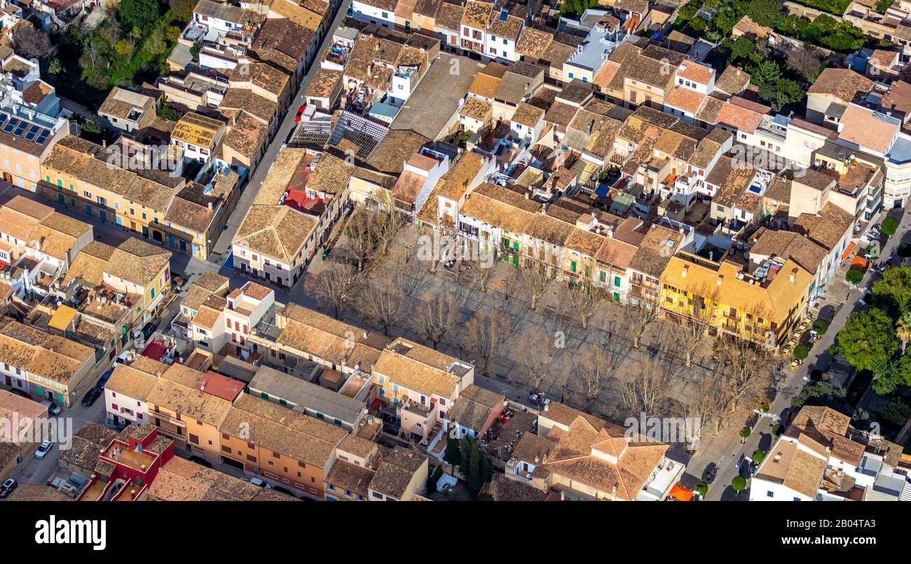 Aerial photo, island, Plaça del Conqueridor, Plaça del Conqueror, Conquistador Square, historic city centre, Artà, Mallorca, Balearic Islands, Spain, Stock Photo