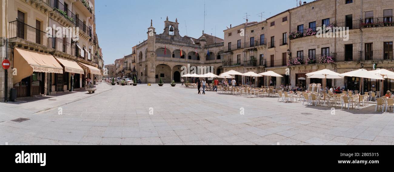 Tourists at a sidewalk cafe, Plaza Mayor, Ciudad Rodrigo, Salamanca Province, Castilla Y Leon, Spain Stock Photo