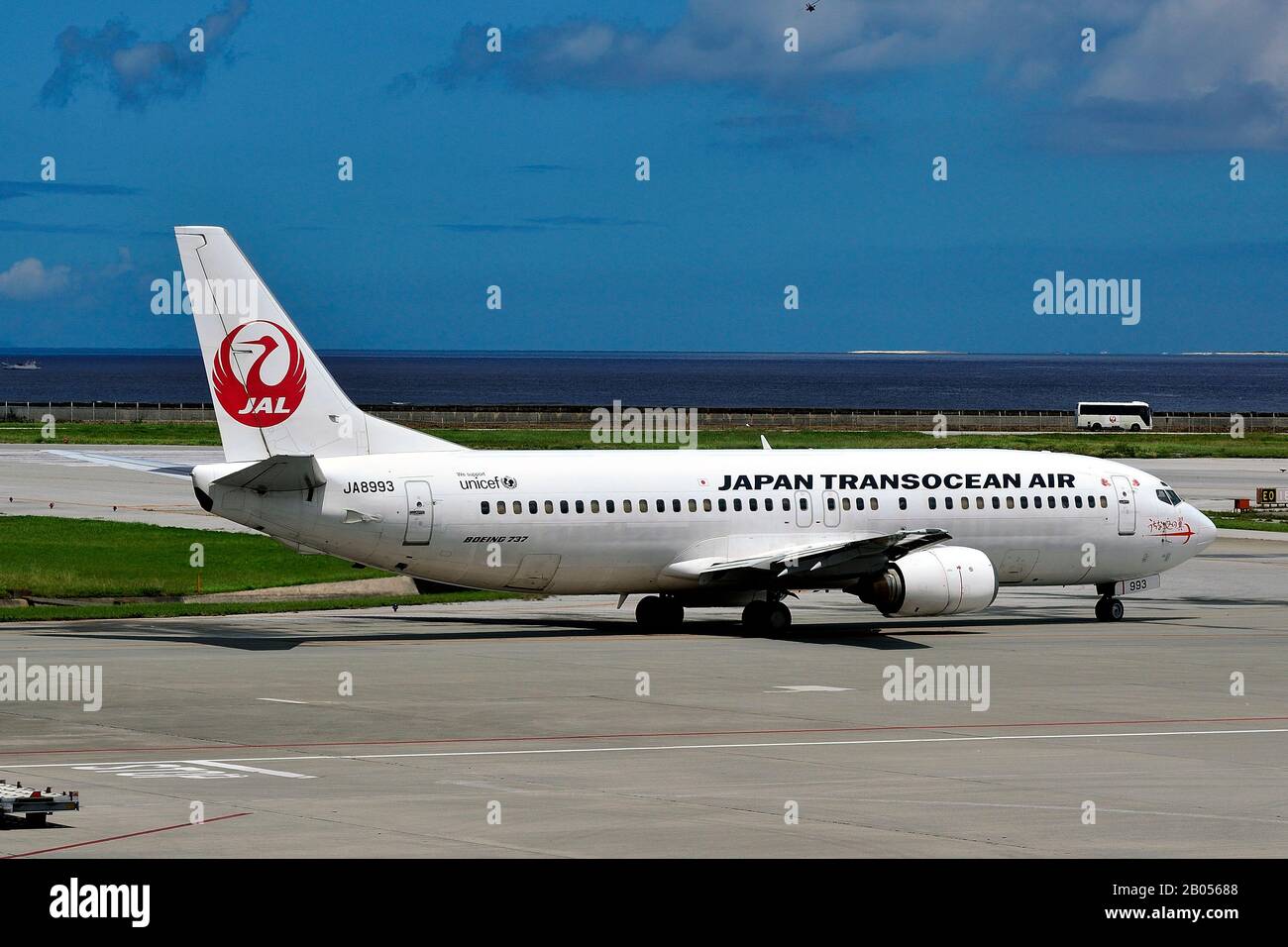Japan Transocean Air, JTA, Boeing, B-737/400, JA8993, Taxiing, Naha Airport,  Naha, Okinawa Island, Ryukyu Islands, Japan Stock Photo