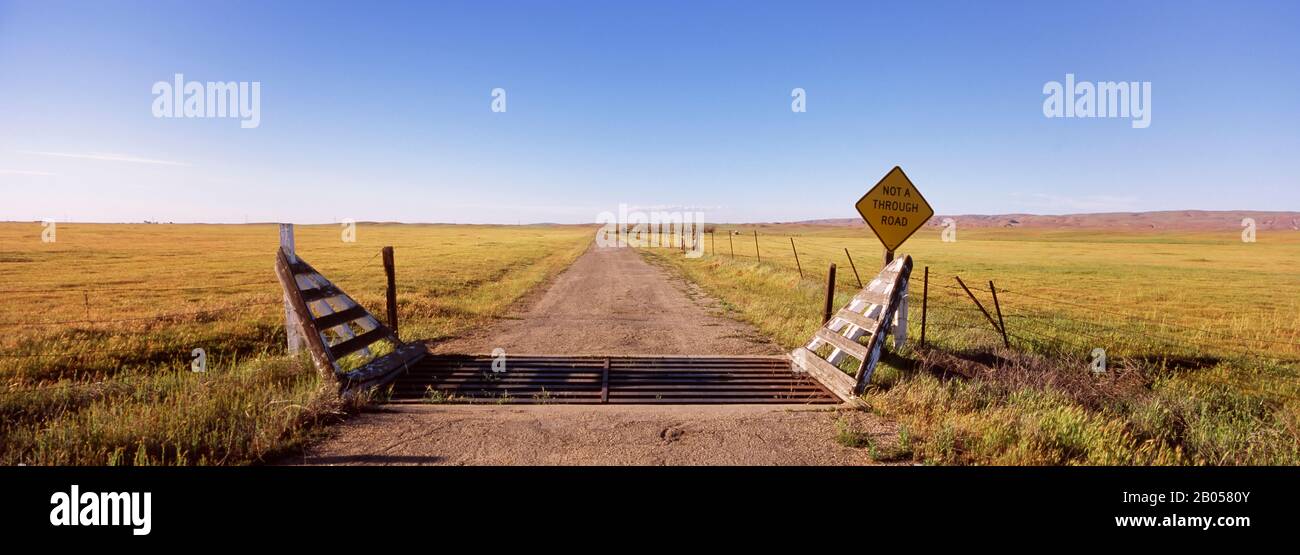 Warning sign at the roadside, Kern County, California, USA Stock Photo
