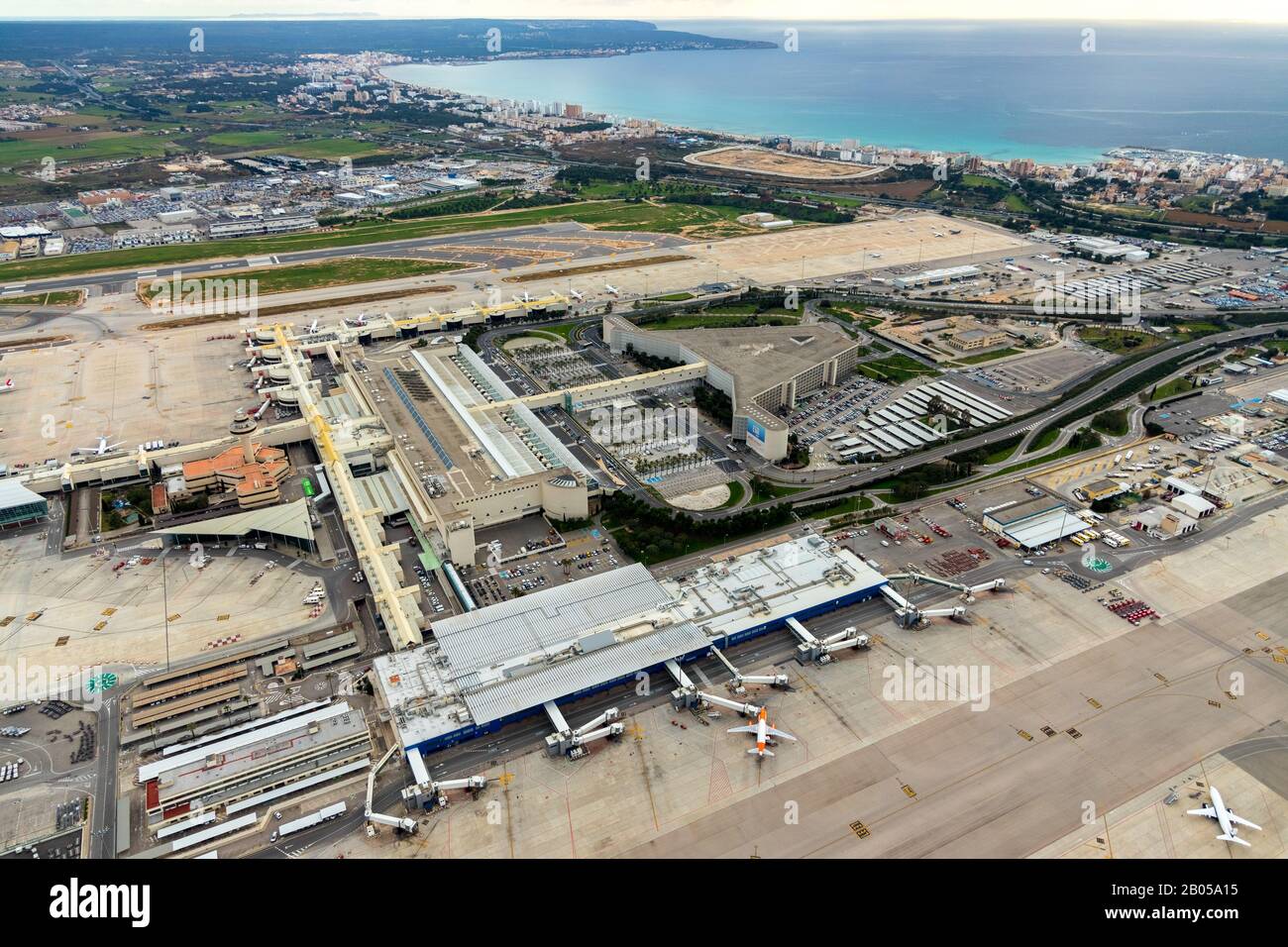 Palma airport hi-res stock photography and images - Alamy