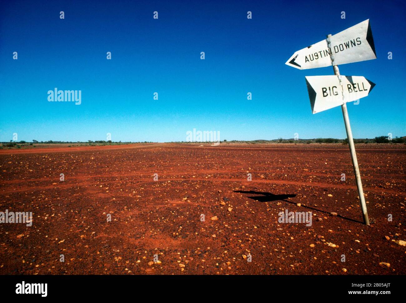 Crossroads, Outback red earth road, Western Australia Stock Photo