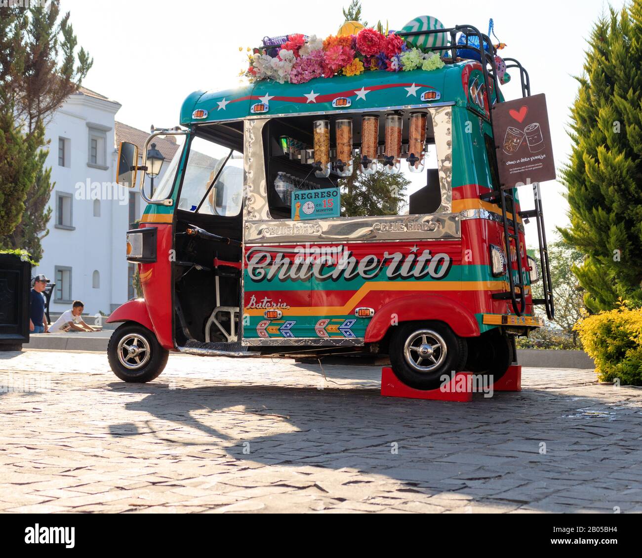 Tuc tuc tour hi-res stock photography and images - Alamy