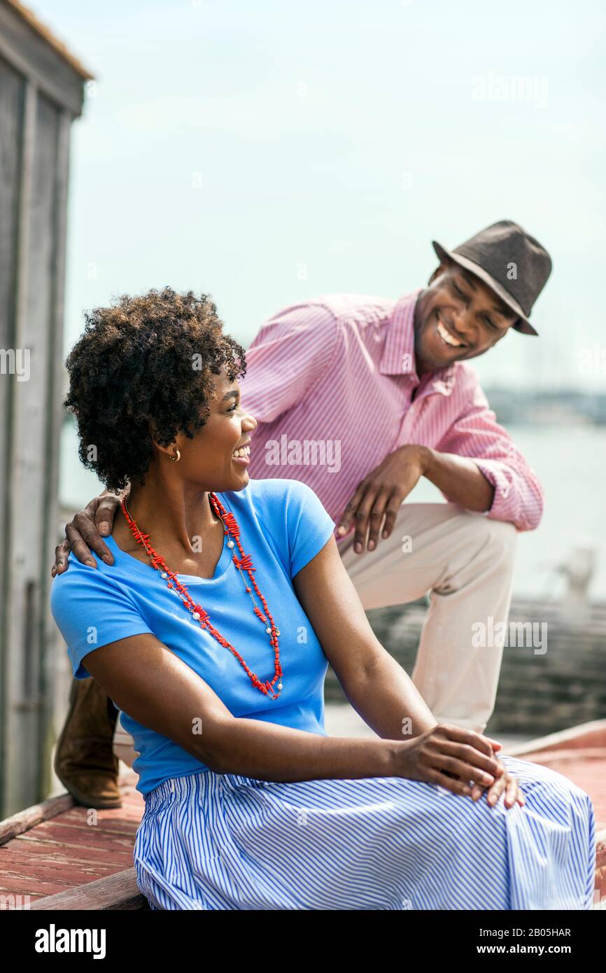 Couple eye each other hi-res stock photography and images - Alamy