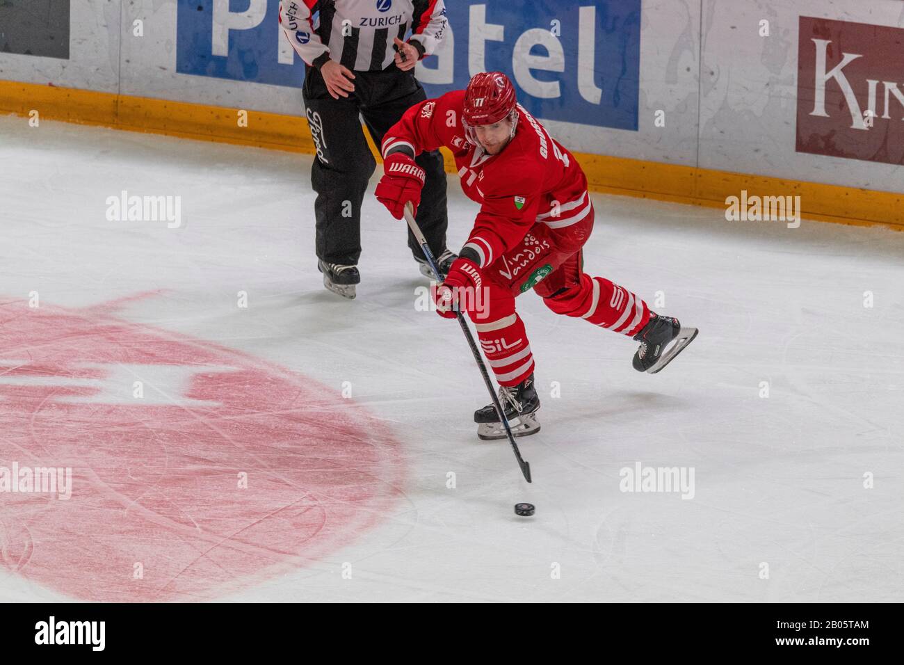 Lausanne Switzerland 02nd Aug 2020 Reto Berra Goalkeeper Of Hc Fribourg Gotteron Is A Stop During A Swiss League Match With Lausanne Hc And Hc Fribourg Gotteron Photo By Eric Dubost Pacific Press Credit Pacific