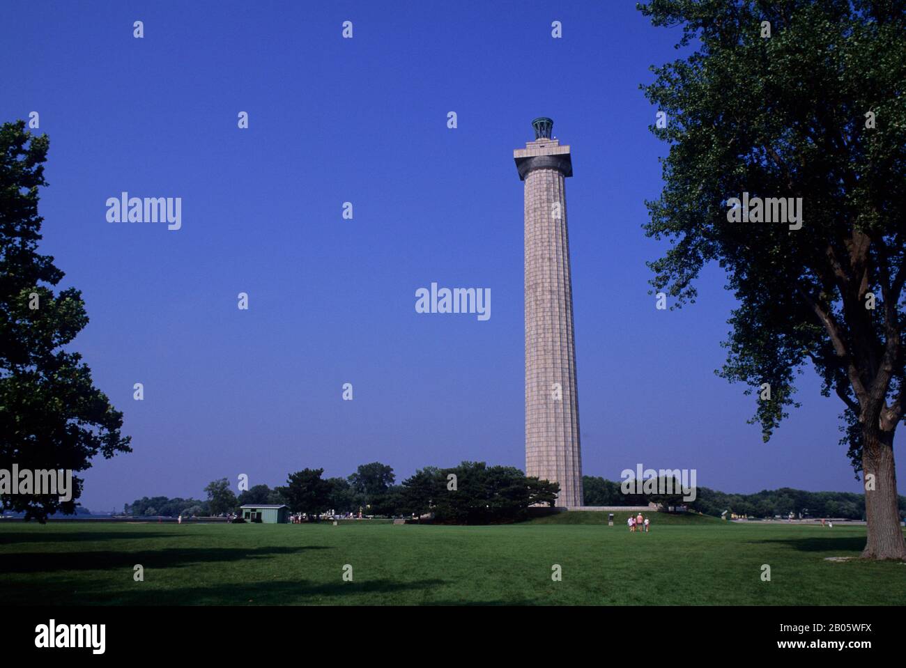 USA, OHIO, LAKE ERIE, SOUTH BASS ISLAND, PUT-IN-BAY, PERRY'S VICTORY & INTERNATIONAL PEACE MEMORIAL Stock Photo