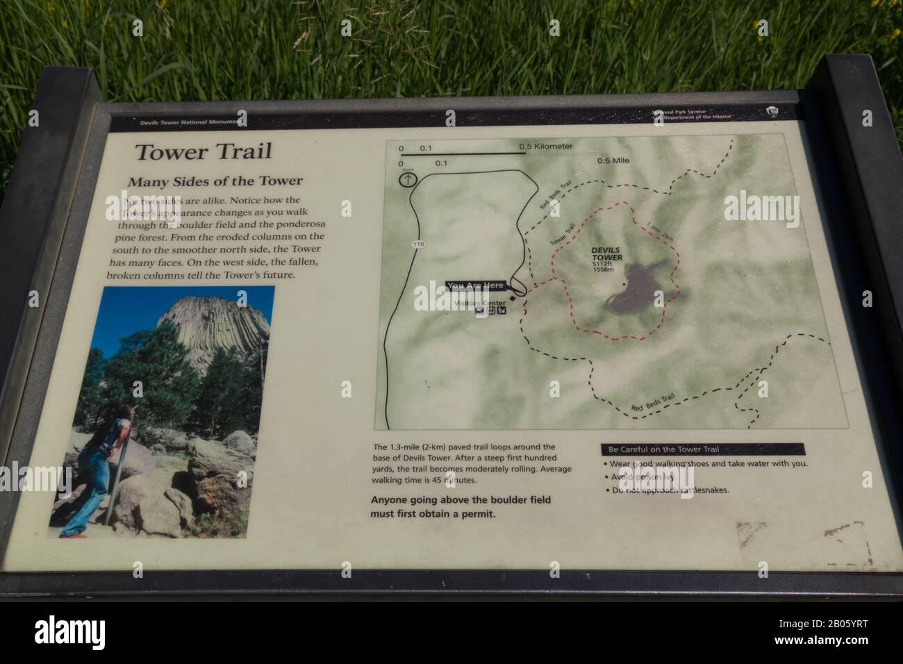 Devils Tower National Monument Wyoming July 3 2014 A Sign Showing A Map For The Trails At Devils Tower Nm Wyoming On July 3 2014 Stock Photo Alamy