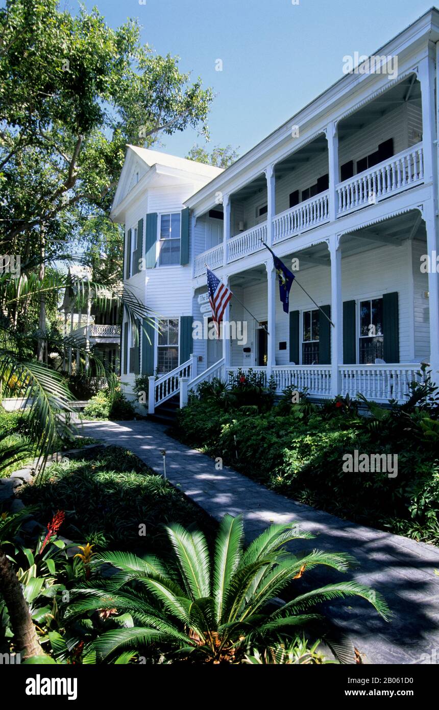 Cosgrove house hi-res stock photography and images - Alamy, image size:860x1390