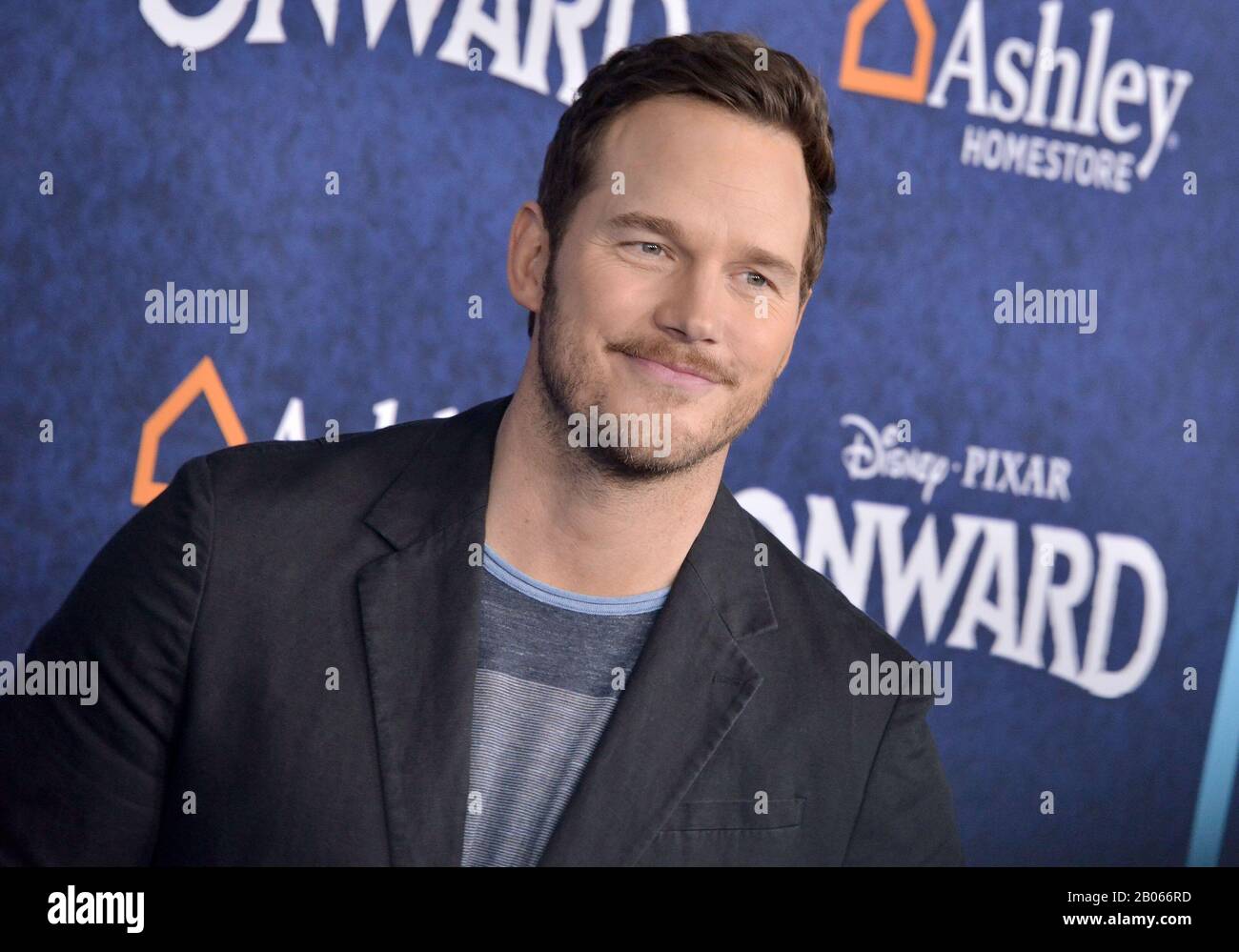 Los Angeles, USA. 18th Feb 2020. Chris Pratt arrives at the Disney And Pixar's ONWARD World Premiere held at the El Capitan Theatre in Hollywood, CA on Tuesday, ?February 18, 2020.  (Photo By Sthanlee B. Mirador/Sipa USA) Credit: Sipa USA/Alamy Live News Stock Photo