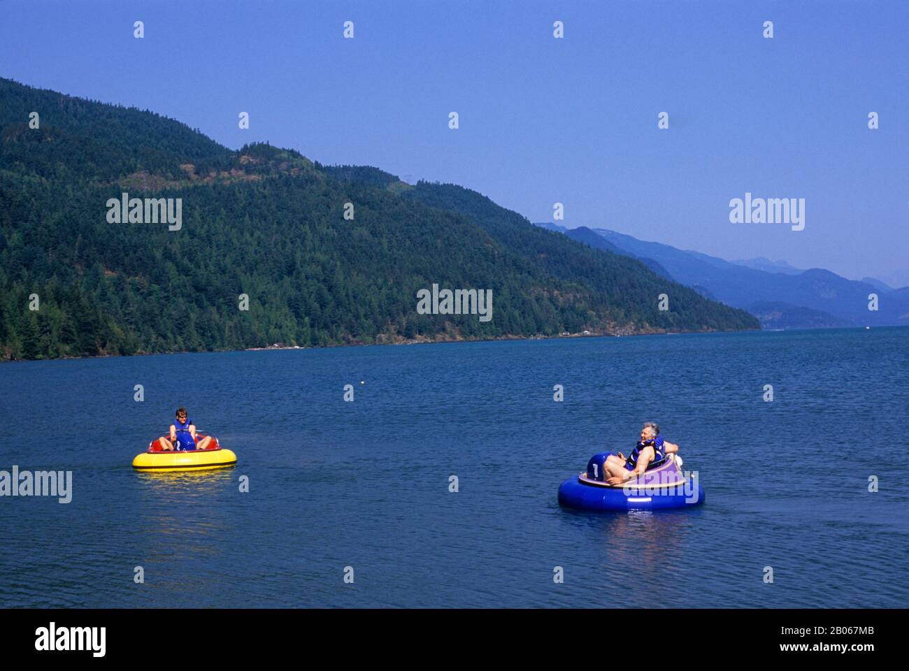 CANADA BRITISH COLUMBIA, HARRISON HOT SPRINGS, HARRISON LAKE, BUMPER