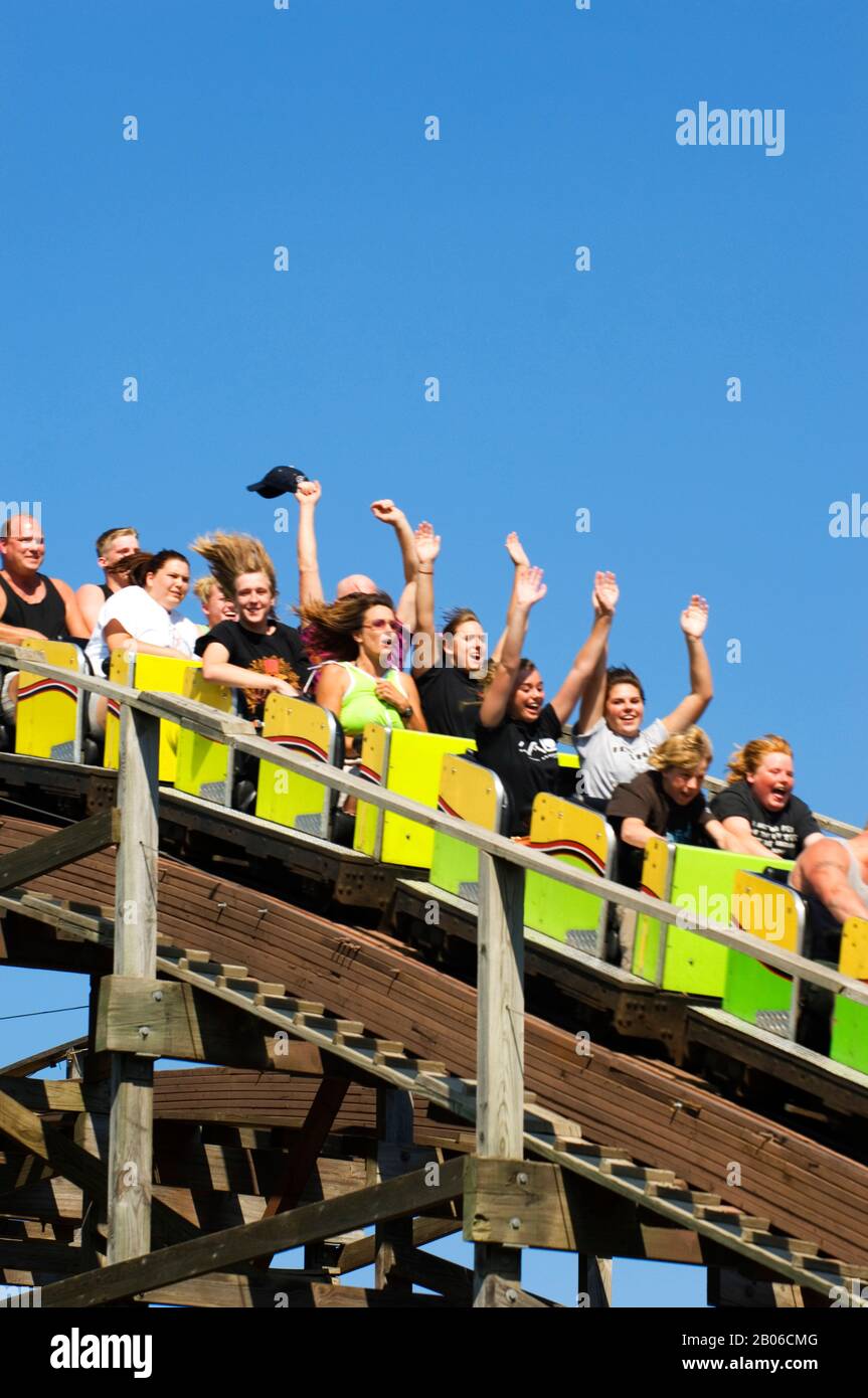 USA, IDAHO, NEAR COEUR D'ALENE, SILVERWOOD THEME PARK, TIMBER TERROR ...