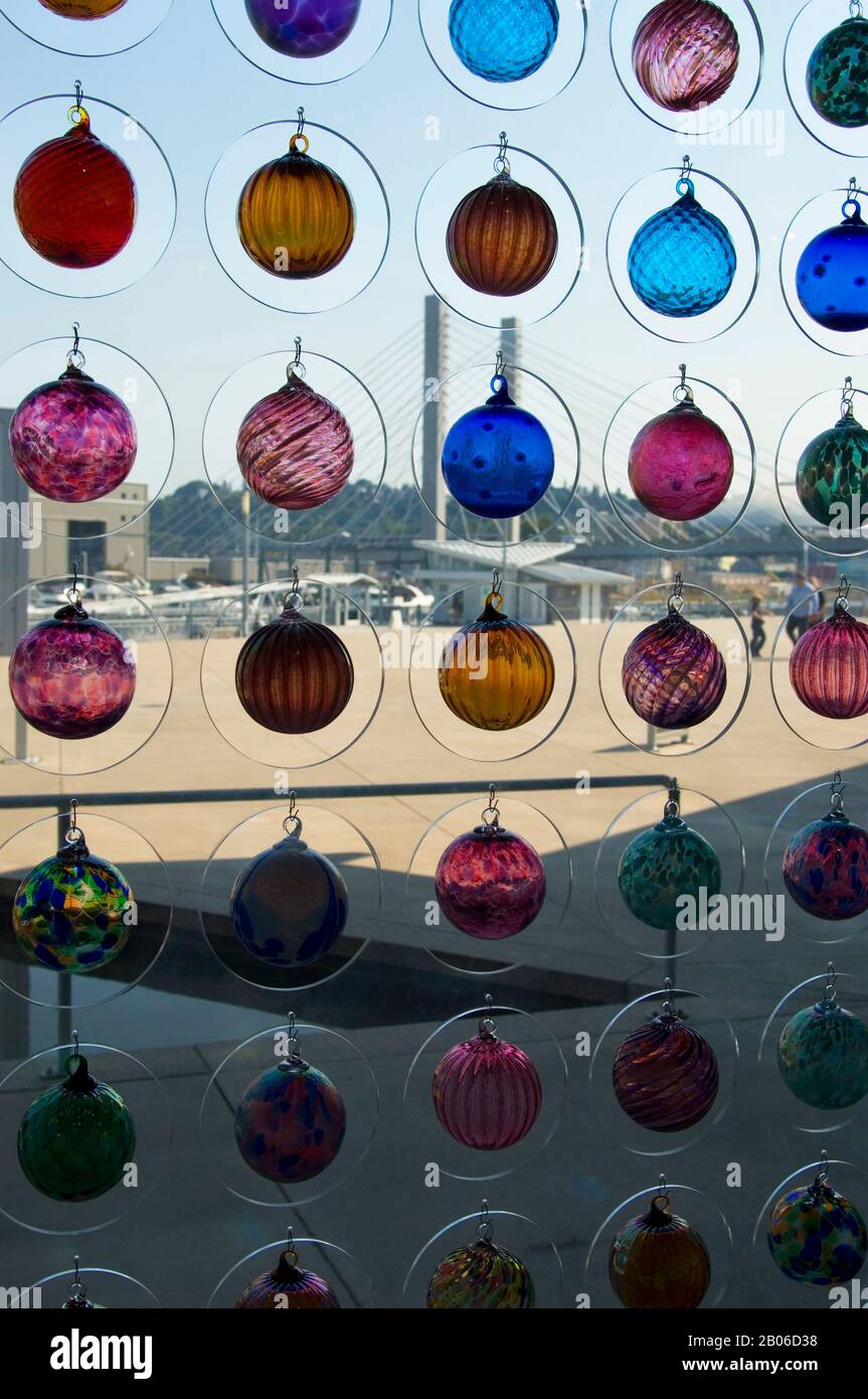 USA, WASHINGTON STATE, MUSEUM OF GLASS, GLASS ART IN WINDOW