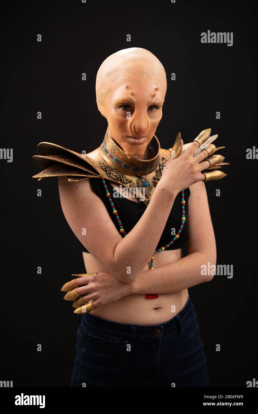 Fantastic Reptilian Girl. Creative Make up like Alien or Superhero Movie  Stock Photo - Alamy