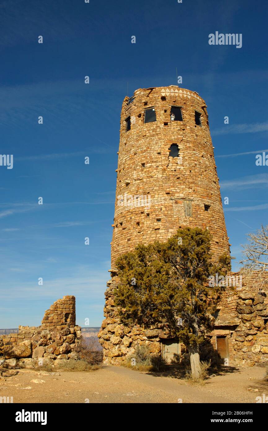 USA, ARIZONA, GRAND CANYON NATIONAL PARK, DESERT VIEW, WATCHTOWER BUILT ...