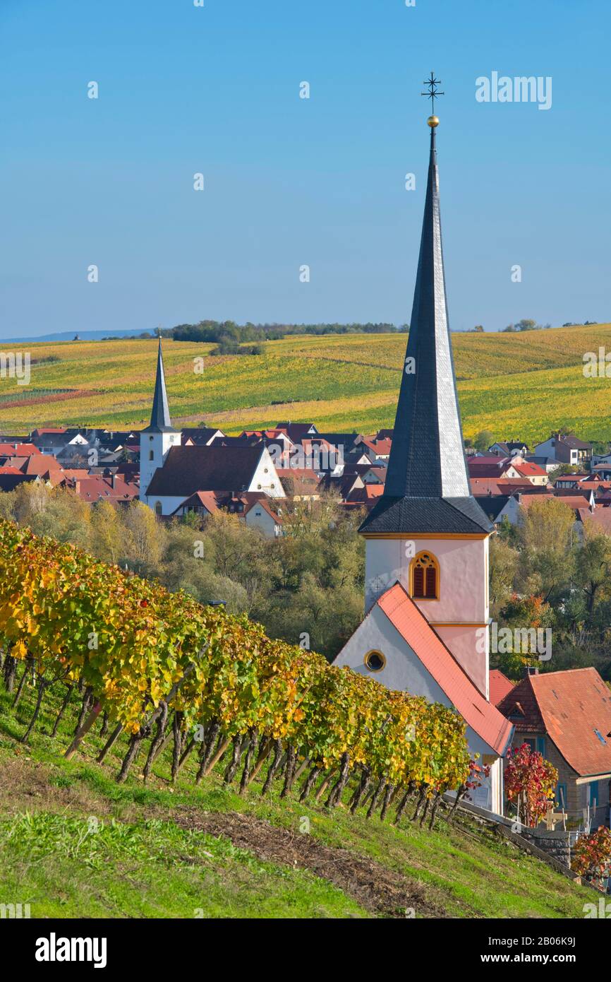 Escherndorf near Volkach, Church of St. John the Baptist, behind Nordheim, Lower Franconia, Main Franconia, Bavaria, Germany Stock Photo