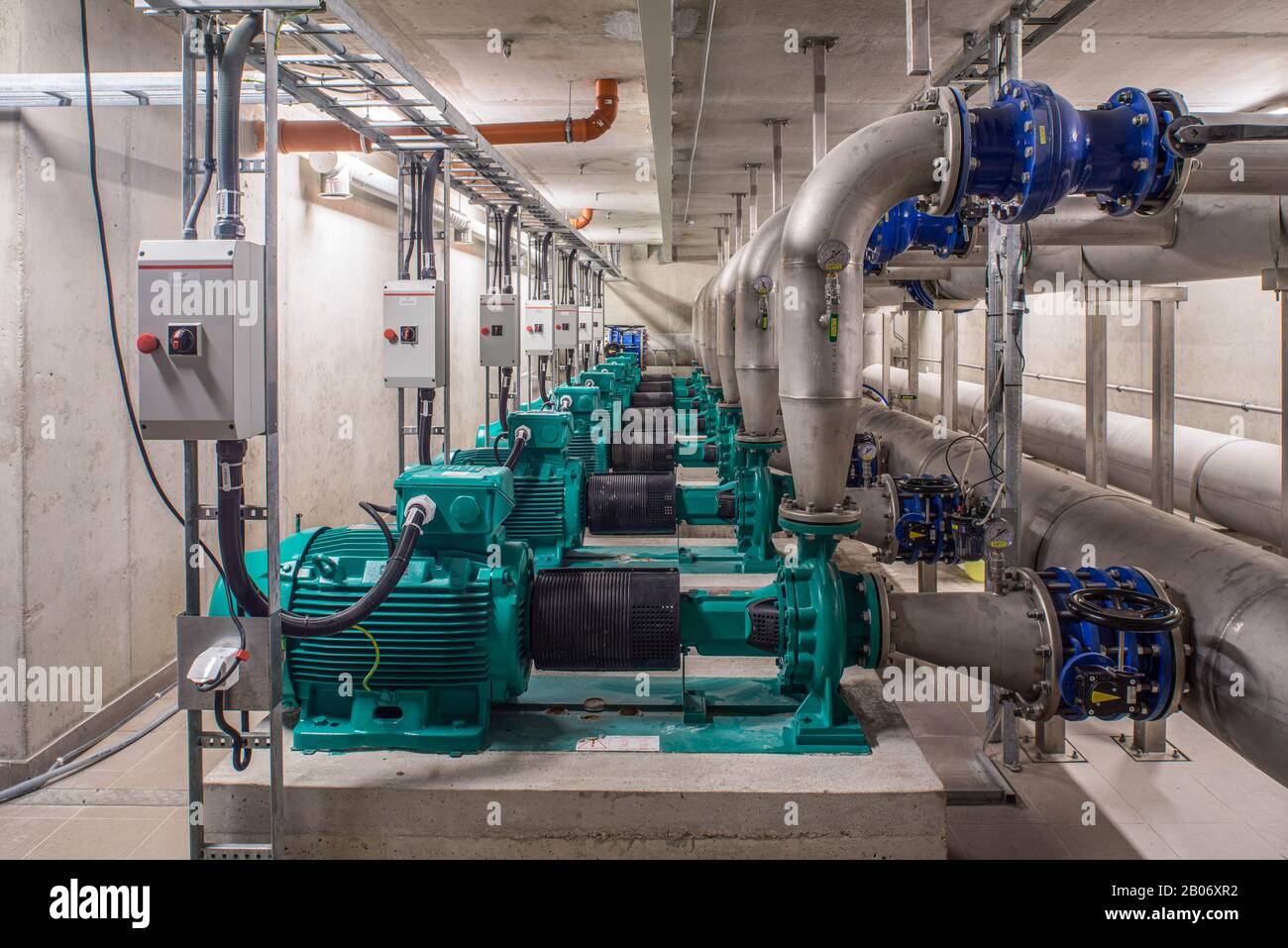 Boiler room equipment for heating system. Singlestage, lowpressure