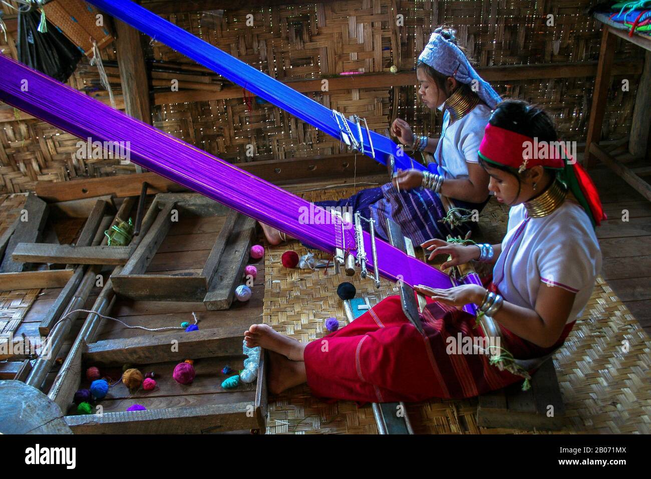 Two long-necked women Kayan Lahwi (Inle Lake- Myanmar) Stock Photo